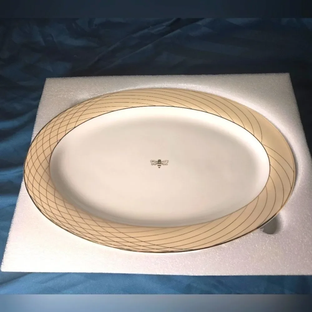 Mary Kay Bumblebee Golden Anniversary platter htf rare 14.5